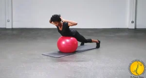 اکستنشن روی توپ فیزیوتراپی